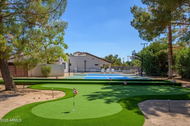 Building Photo - 11212 N Sundown Dr