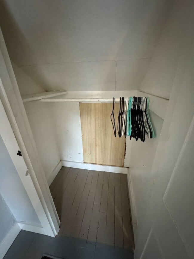 Building Photo - 16 Union St