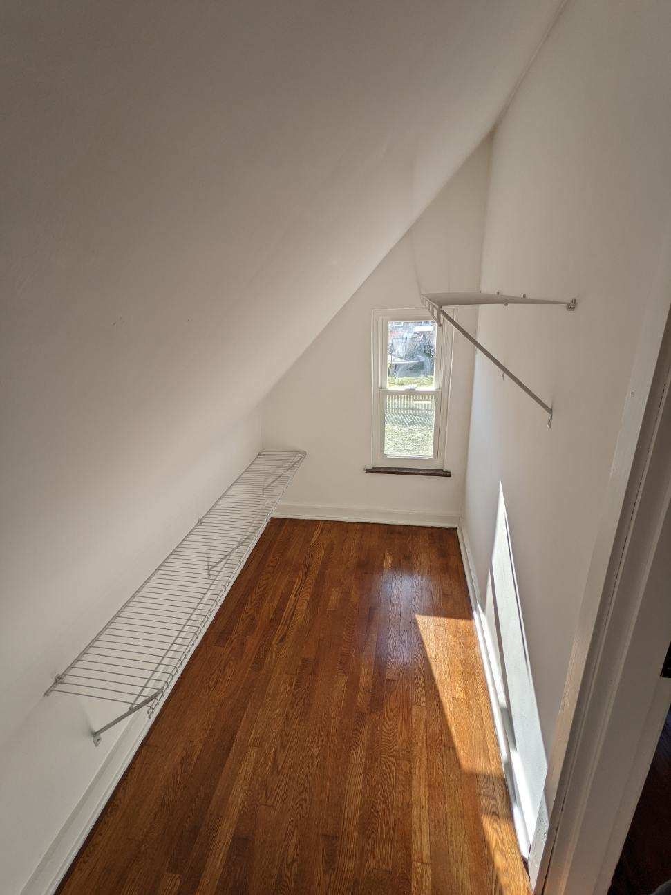 Building Photo - 4131 Oakwood Ave