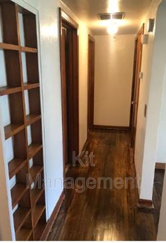 Building Photo - 2555 W Laskey Rd