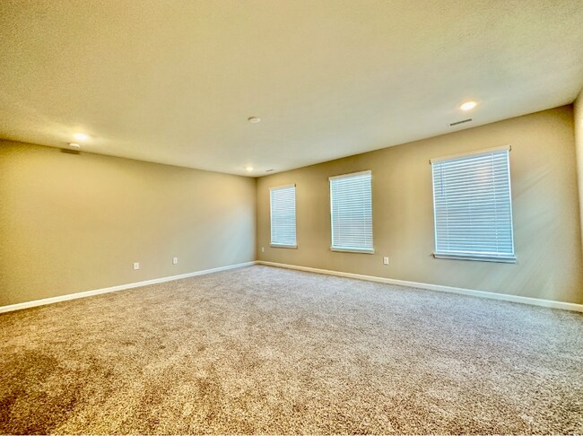 Building Photo - 5344 Orwell Ct