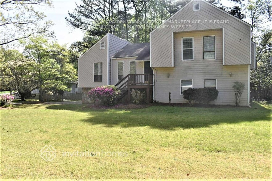 Primary Photo - 1840 Ardsley Dr NE