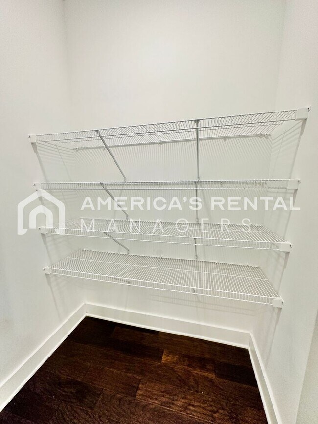 Building Photo - Home for Rent in Vestavia Hills!!! Available to View with a 48-hour notice!