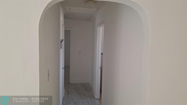 Building Photo - 2531 NW 30th Terrace