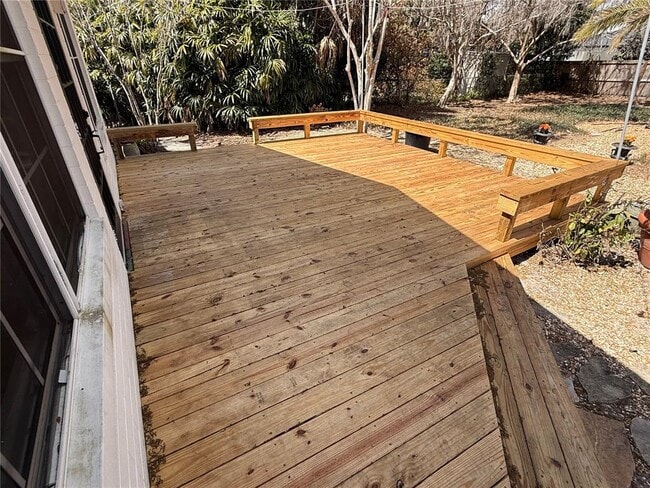 Building Photo - 1415 Oakley St