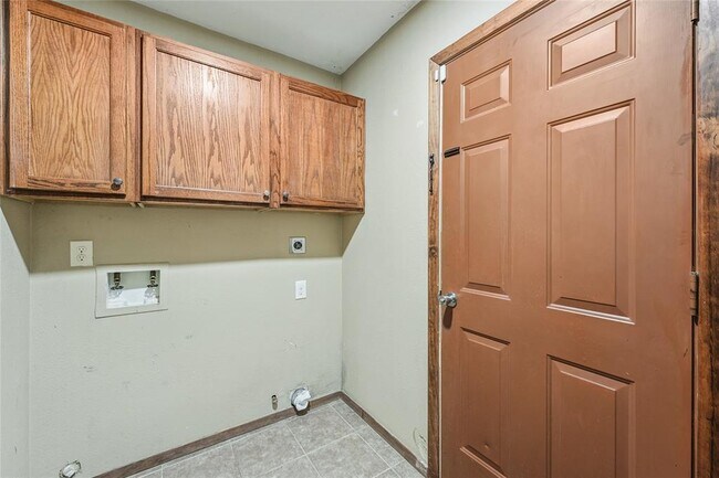 Building Photo - 3751 Glade Forest Dr