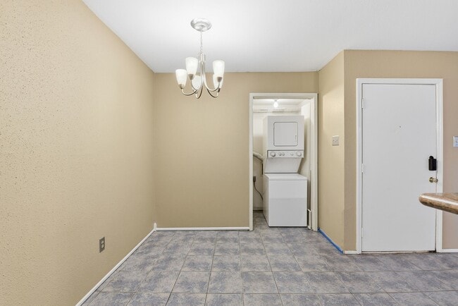 Building Photo - 12905 Woodforest Blvd