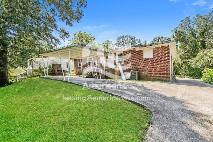 Building Photo - 17 Carter St