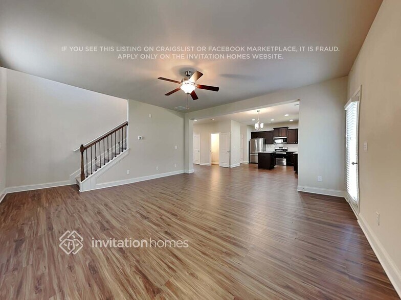Building Photo - 105 Moss Dr
