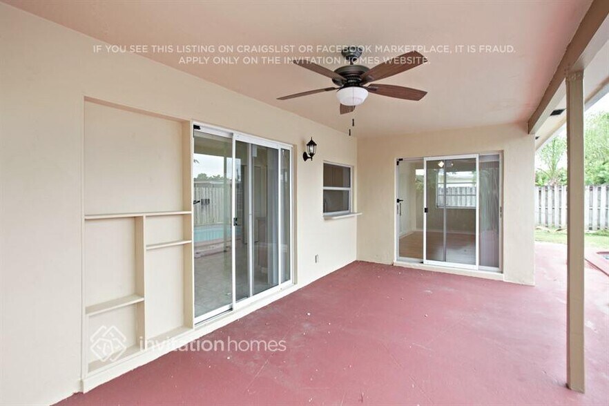 Building Photo - 8407 NW 26th St