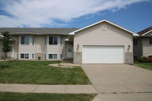 Building Photo - 5606 W 58th St