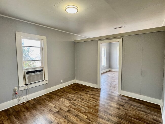 Building Photo - Charming 3 Bedroom Home For Rent in Slaton!