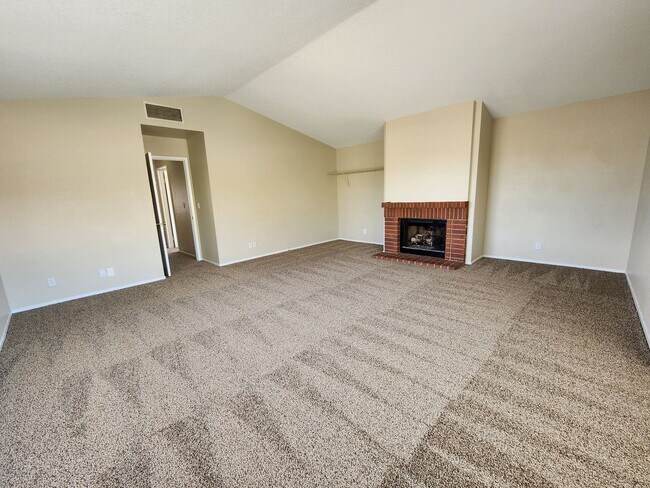 Building Photo - 6703 Dominion Ct