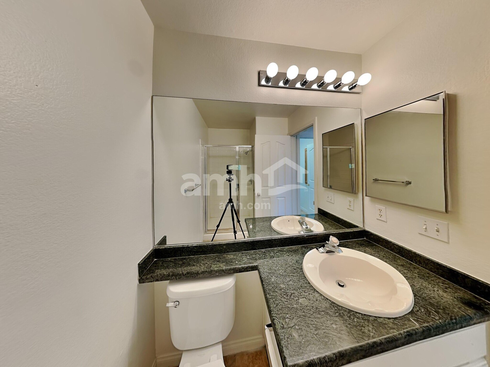 Building Photo - 2678 African Violet Ave