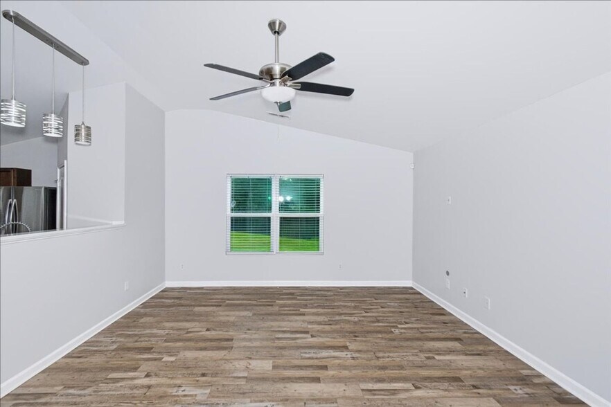 Building Photo - 1715 Cheryl Ln