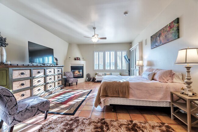 Building Photo - Discover Luxury Living at McDowell Mountai...