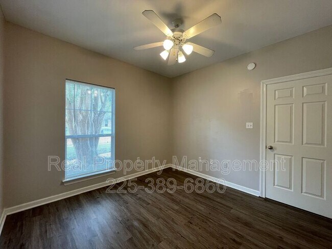Building Photo - 5630 Arialo Dr