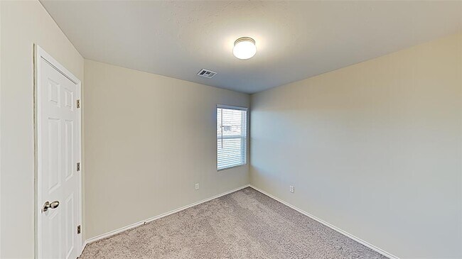 Building Photo - 10705 SW 23rd Ter