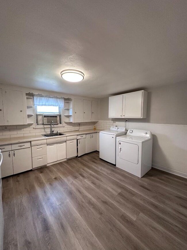 Building Photo - 153 Boland Ave