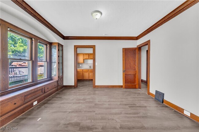 Building Photo - 18751 Monterey Ave