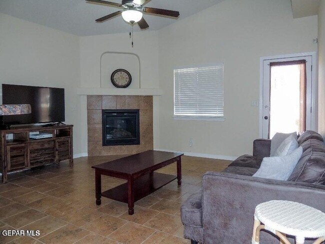Building Photo - 14325 Coyote Trail Dr