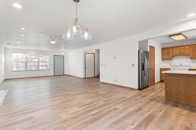 Building Photo - 132 Clinton Hill Dr