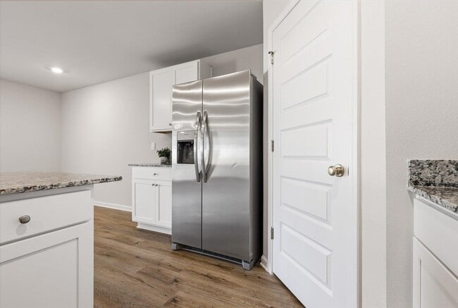 Building Photo - 3997 Brownstone Wy