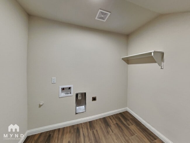 Building Photo - 779 Rolling Terrace Cir