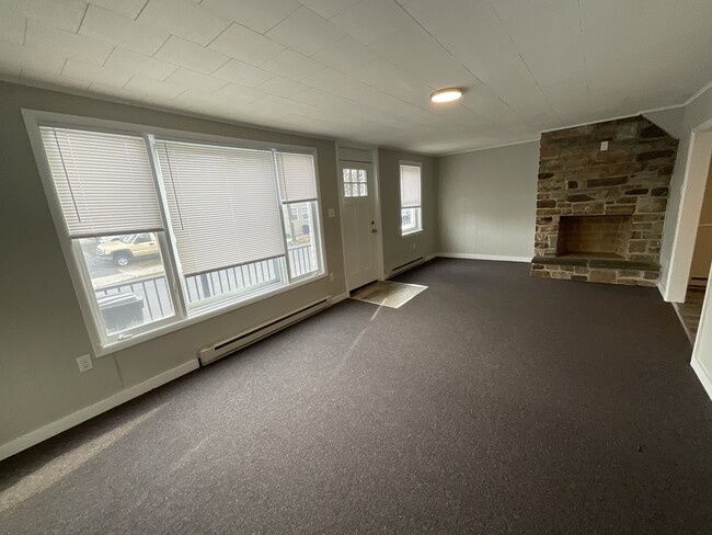 Building Photo - 218 N Pitt St