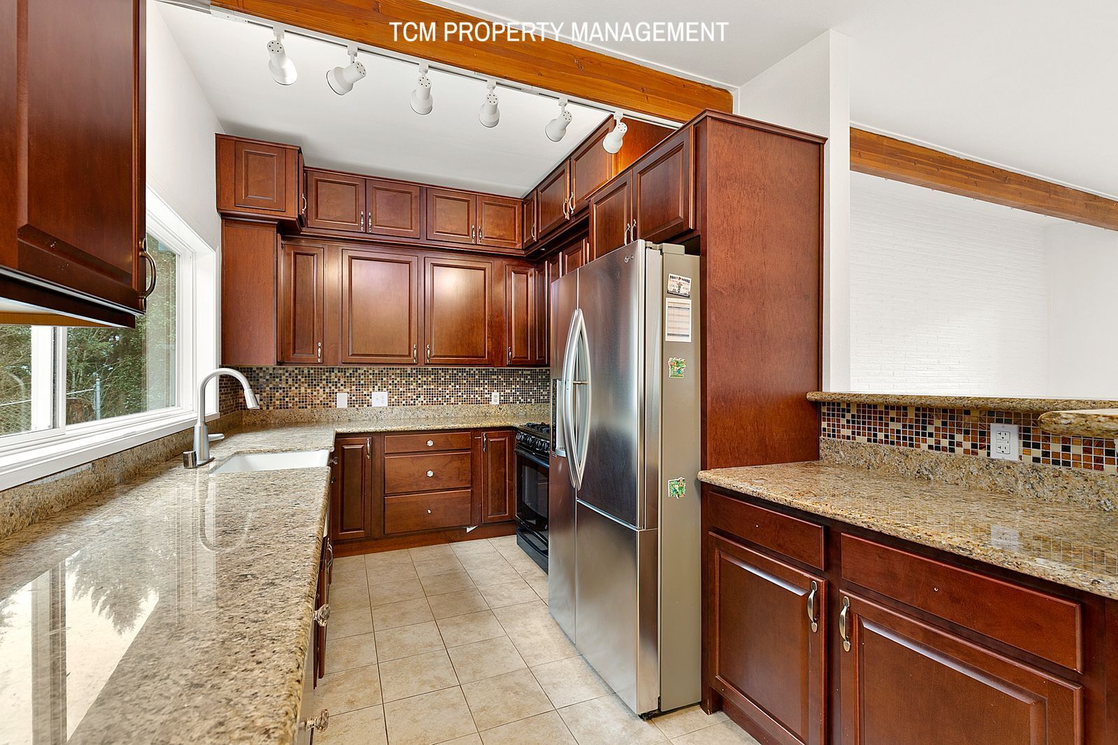 Building Photo - 14215 SE 41st St