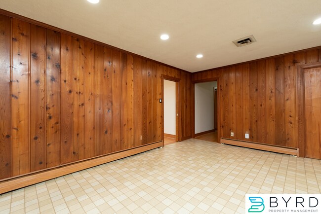 Building Photo - 2144 Skipwith Rd