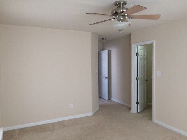 Building Photo - Prelease for January 2026!