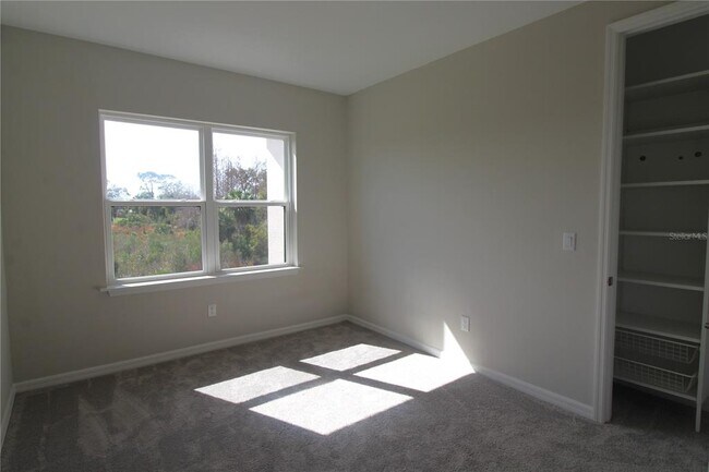 Building Photo - 15324 Shady Palms Ln
