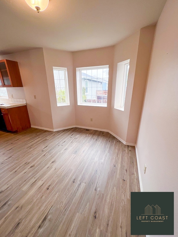 Building Photo - 6314 SW Harbor Ave