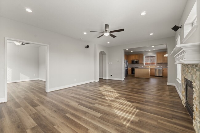 Building Photo - 3505 Cedar Prairie Dr