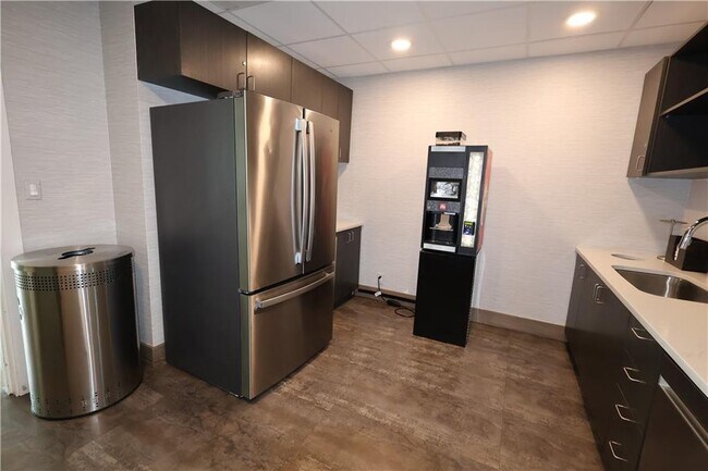 Building Photo - 923 Peachtree St NE