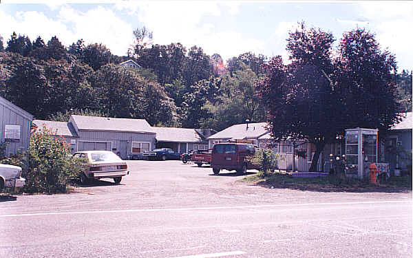 Building Photo - Falls View Apartments