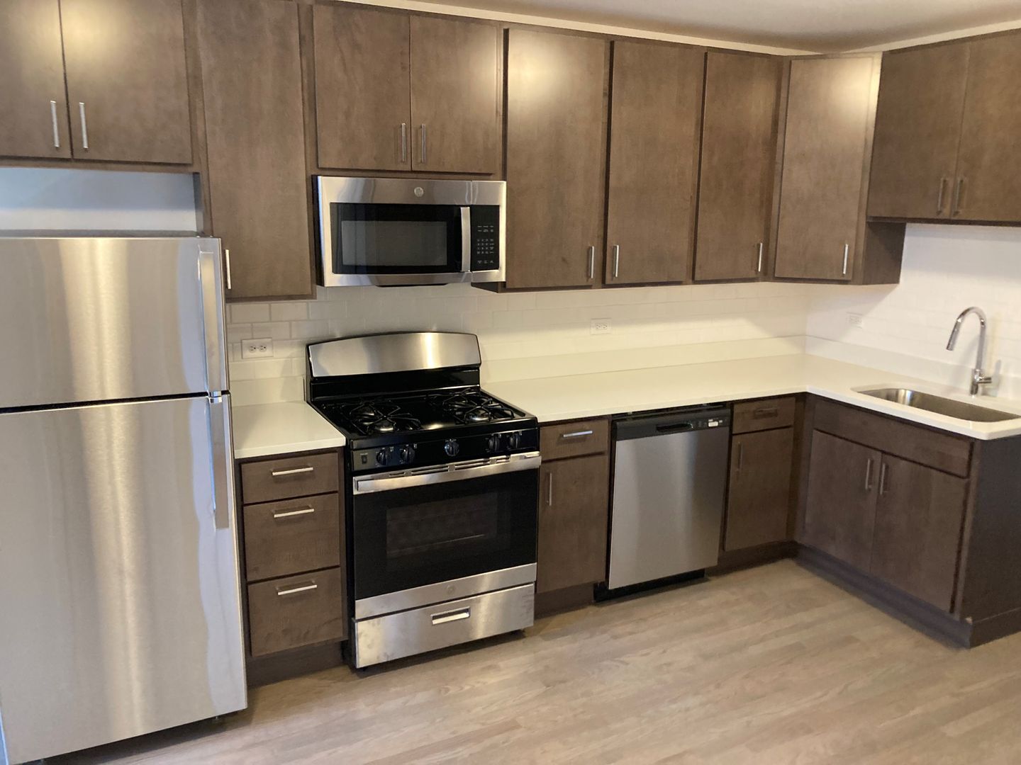 Building Photo - 3409 W Fullerton Ave