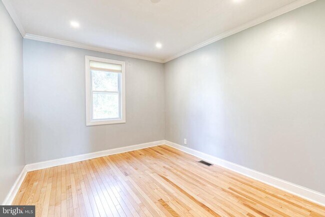 Building Photo - 2103 Southern Ave