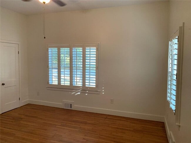 Building Photo - 1145 Mayfield Rd