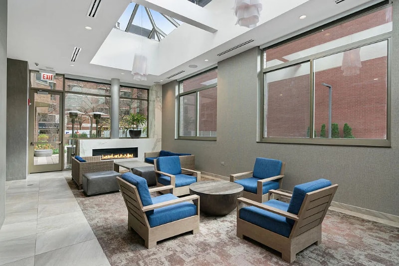 Building Photo - 1122 N Dearborn St