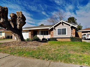 Building Photo - 8909 Sawtelle Way