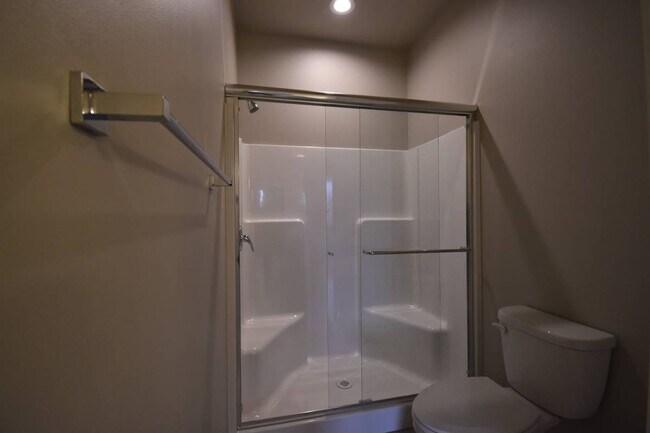 Building Photo - iscover this spacious 4-bedroom, 2.5-bath home in Lynden, WA