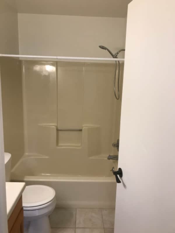 Building Photo - 5482 Country Club Ln