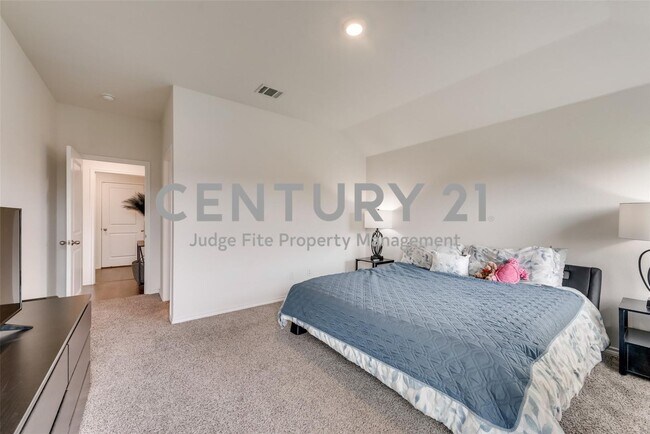 Building Photo - Stunning 3/2/2 in Community ISD For Rent!