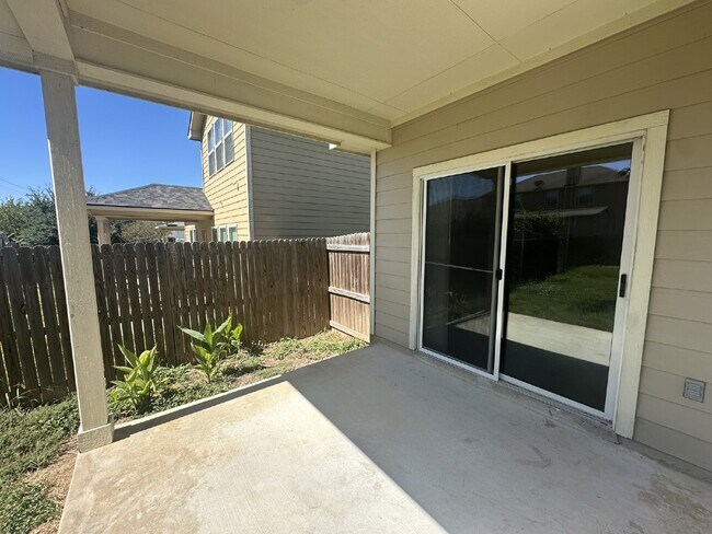 Building Photo - 553 Slippery Rock