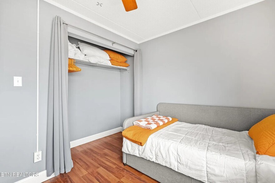 Building Photo - 2718 Painter Ave