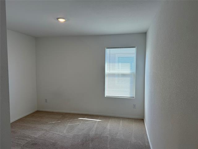 Building Photo - 330 Mahogany Ln