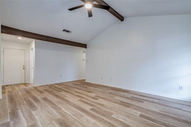 Building Photo - 1306 Glenda Dr