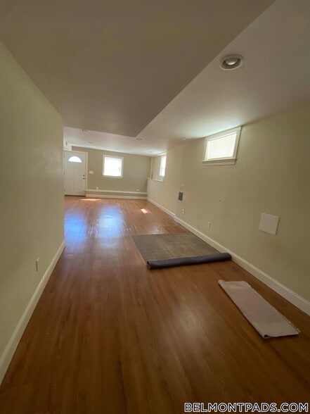 Building Photo - 622 Trapelo Rd